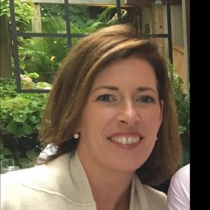 Meet your Posher, Maura
